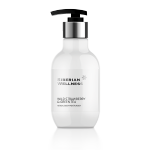 SPA Collection. Feuchtigkeitsspendende Kräuter Körpermilch Walderdbeere & Grüner Tee, 250 ml S41019